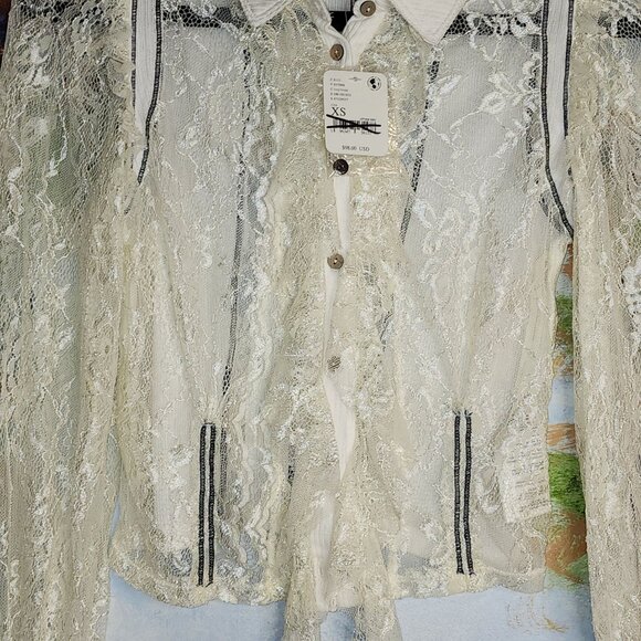 FREE PEOPLE Long Sleeve Lace Blouse with Ruffle Front Button - Picture 3 of 10